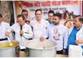 नवनिर्माण के बैनर तले रामचंद्र शर्मा ने मजदूरों के बीच मनाया श्रमिक दिवस