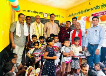 शिक्षा और पर्यावरण की अनूठी अलख: रामचंद्र शर्मा की मौजूदगी में नेतनागर स्कूल में ‘शाला प्रवेशोत्सव’ की धूम* नेतनगर, रायगढ़