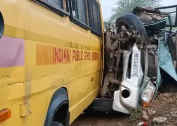 रीवा में स्कूल बस और बोलेरो की जोरदार टक्कर, मैहर से लौट रहे सीधी के 9 लोग घायल, एक की हालत गंभीर